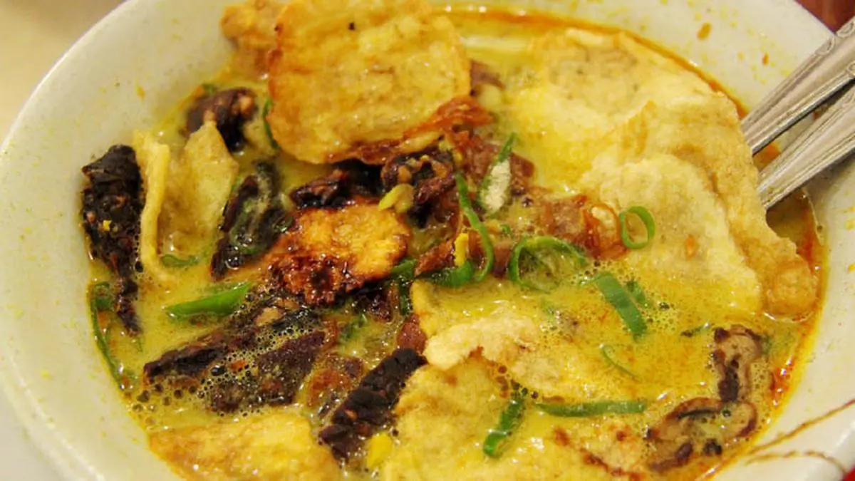 Soto Betawi H. Husein (Legendary Creamy Beef Soup)